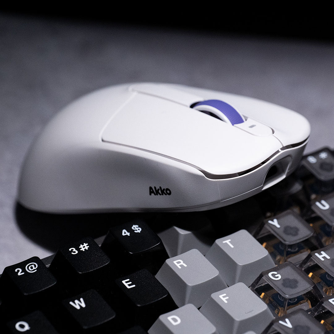 Akko-Dash-Gaming-Mouse-White-Dteails