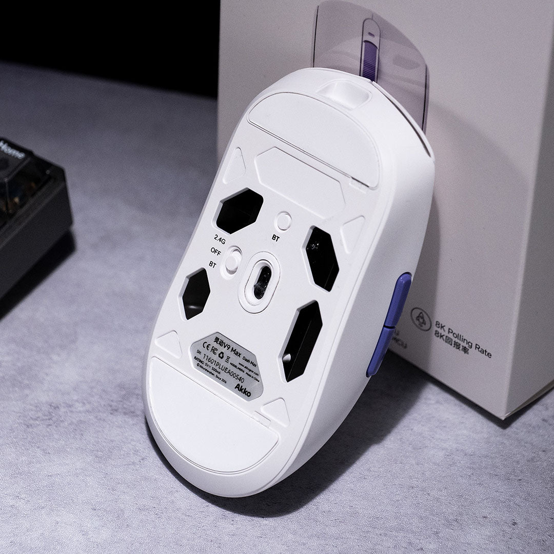 Akko-Dash-Gaming-Mouse-White-Dteails