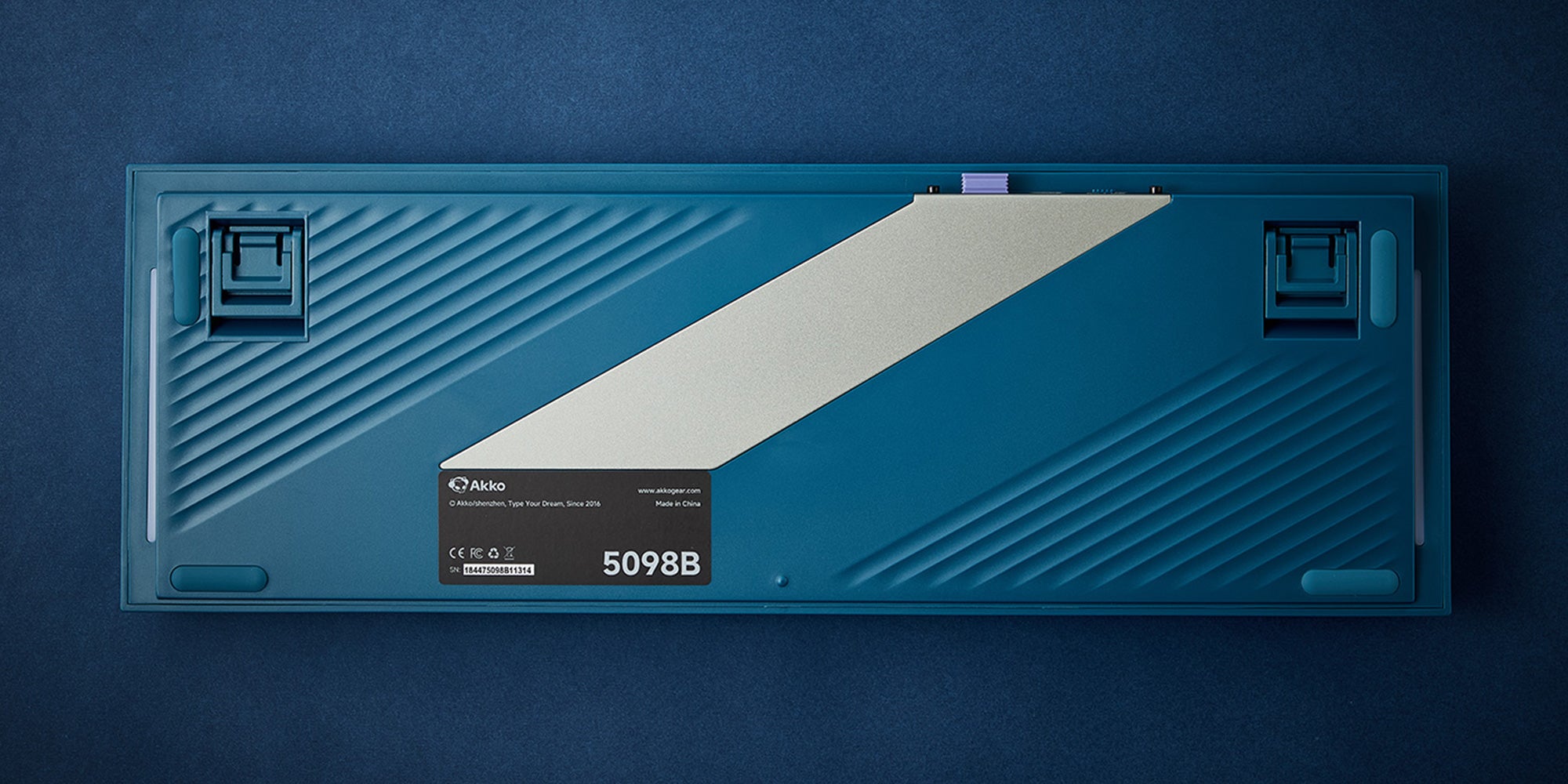 Akko-Ink-Green-5098B-Counterweights