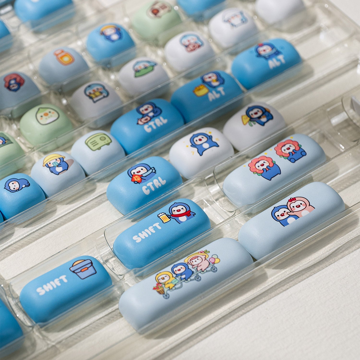 POCO Family - POCO Penguin Keycap Set Key Details