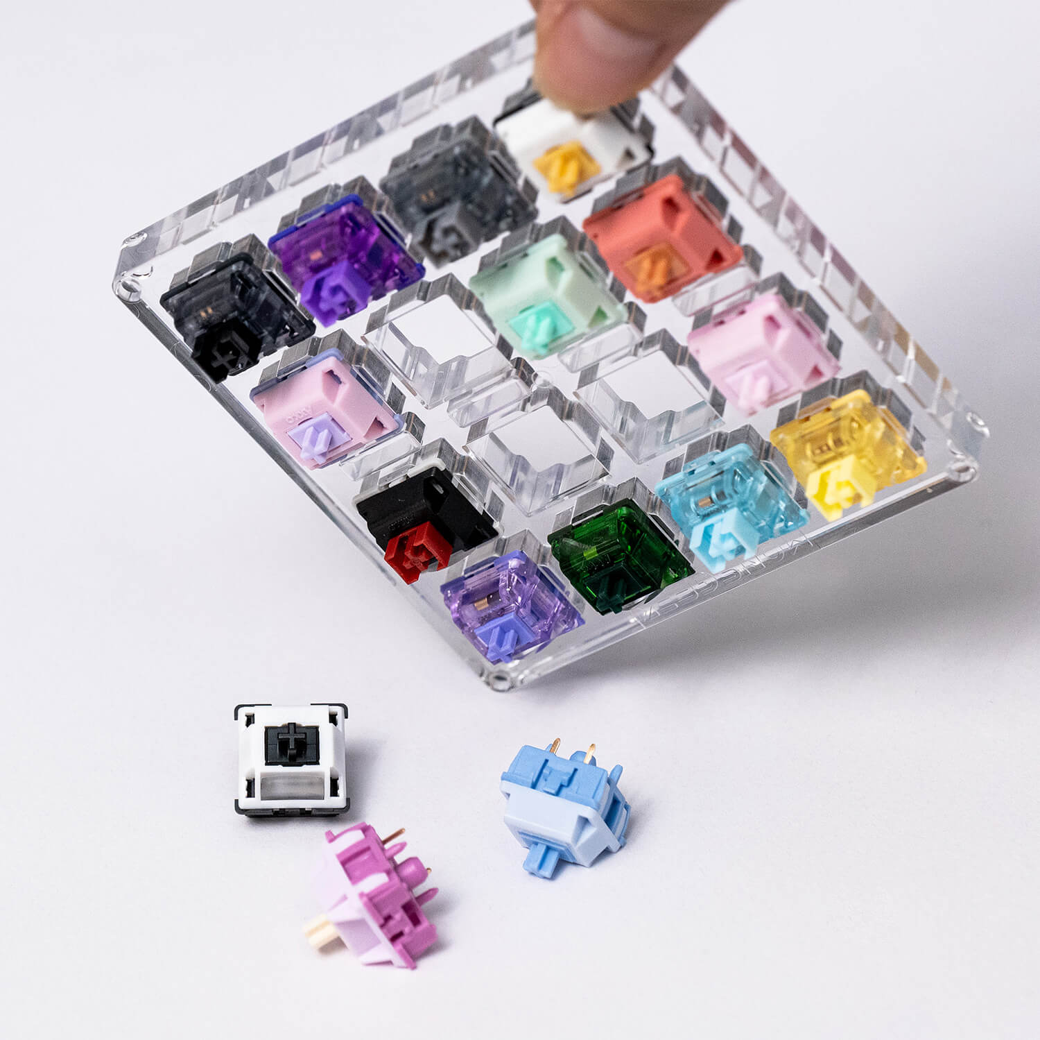 Akko x MonsGeek  16-Key 스위치 테스터