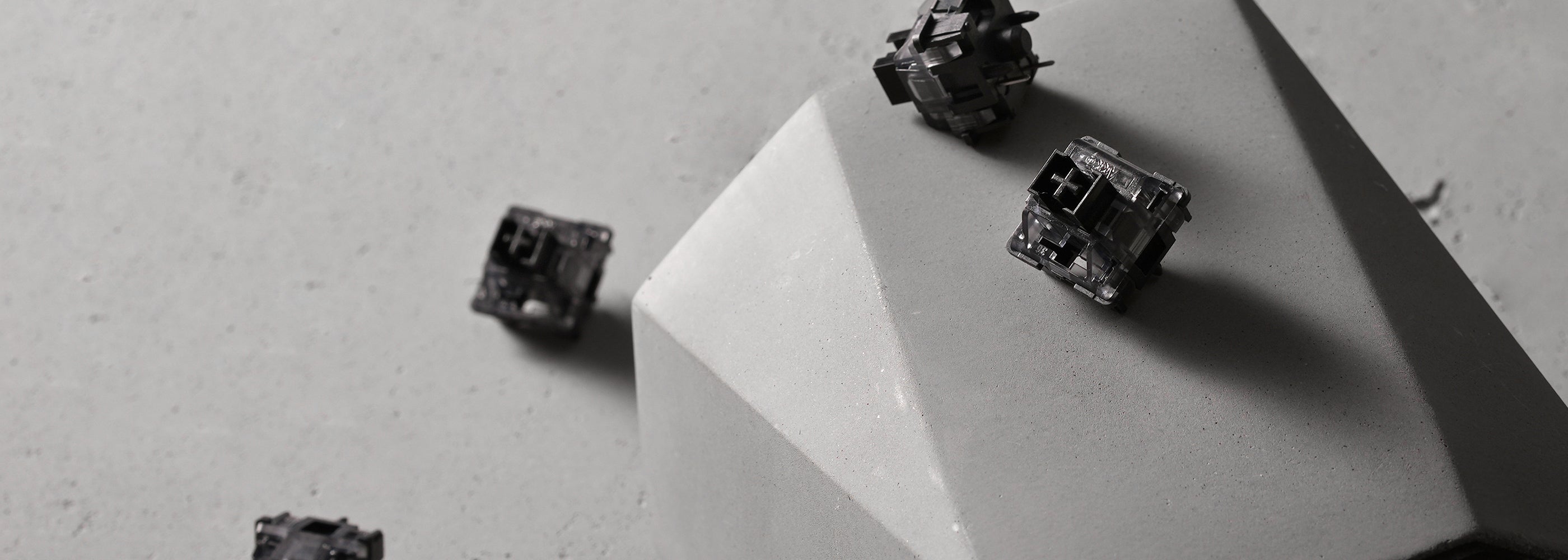 V3-Cream-Black-Pro-Switch