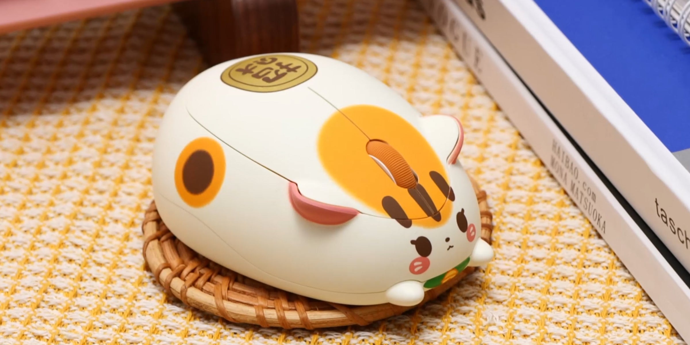 비디오 로드: Akko-Fortune-Cat-Mouse