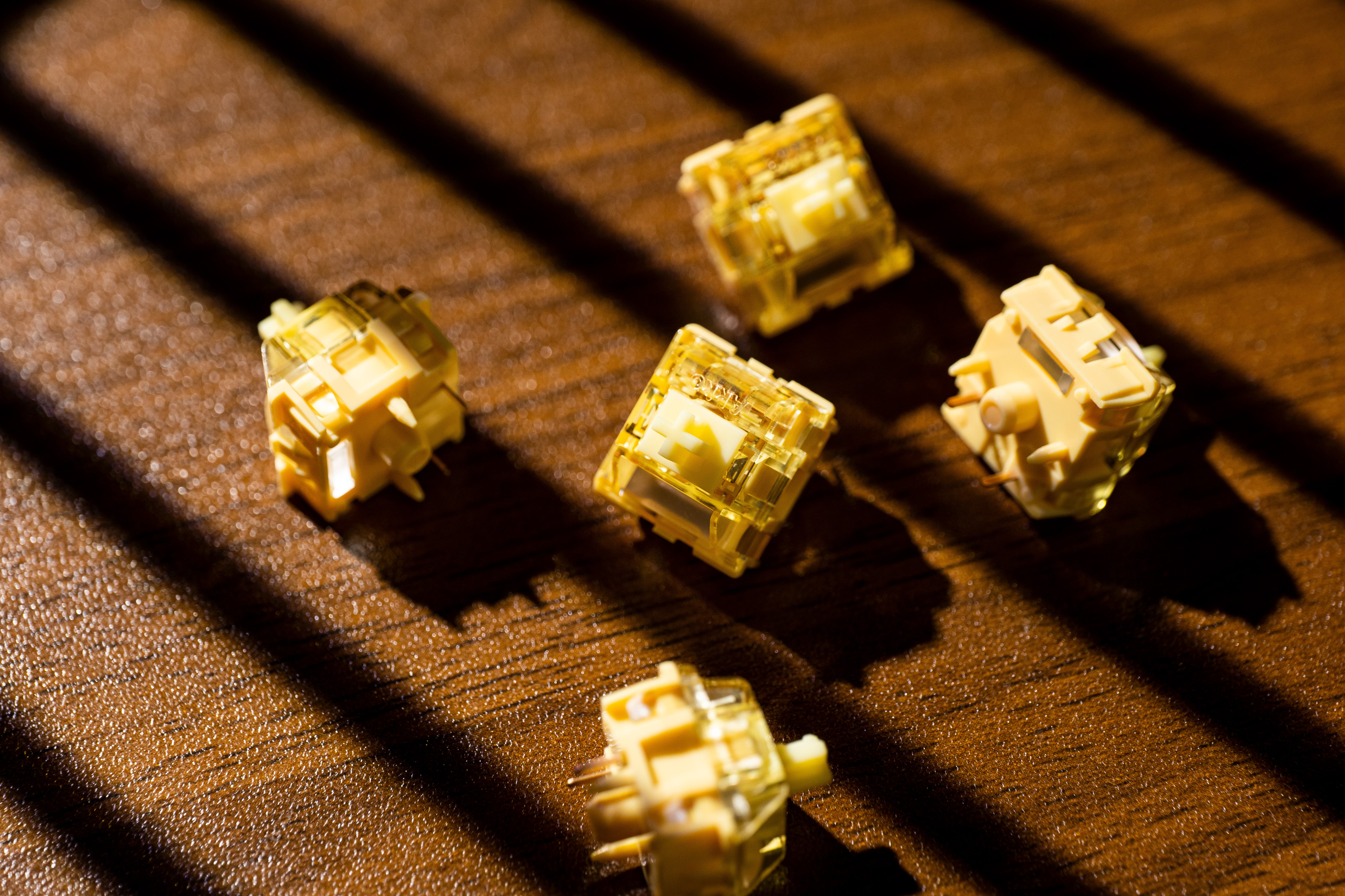 Akko V5 Creamy Yellow Pro Switch detail