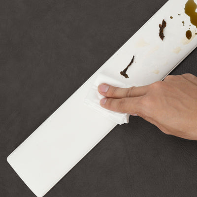 White MonsGeek wrist rest easy to clean