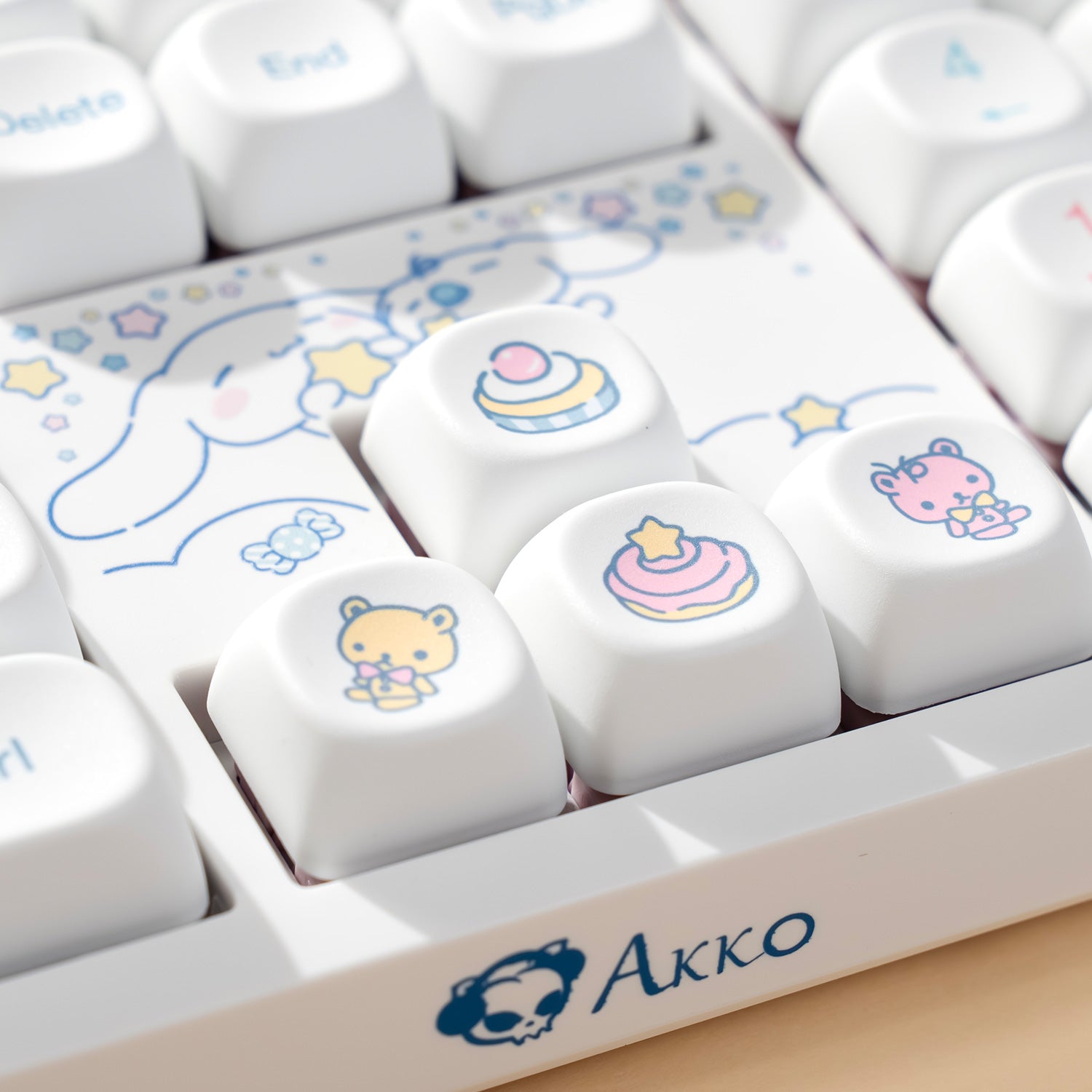 Cinnamoroll 3108v3 유선 기계식 키보드