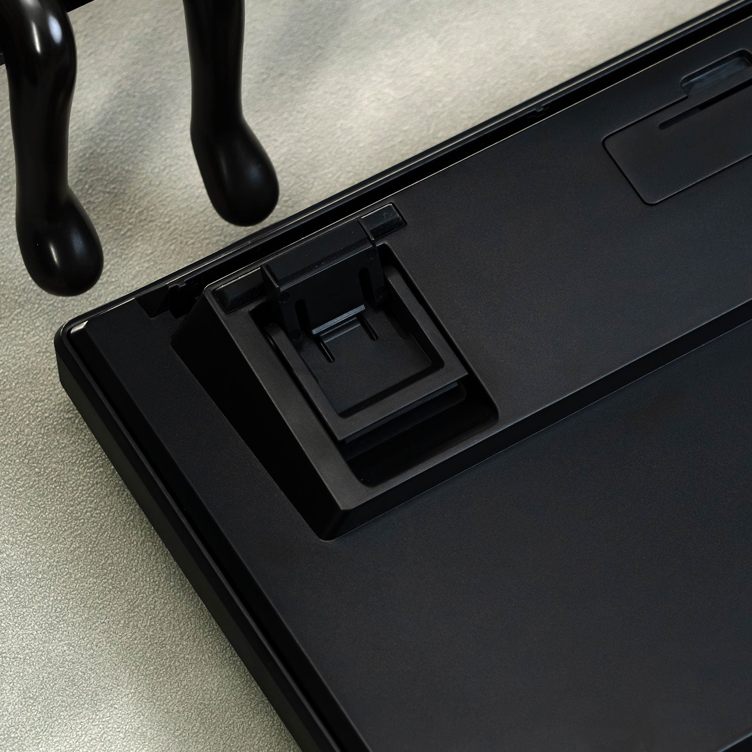 Akko-Black-Gold-3108v3-side-details