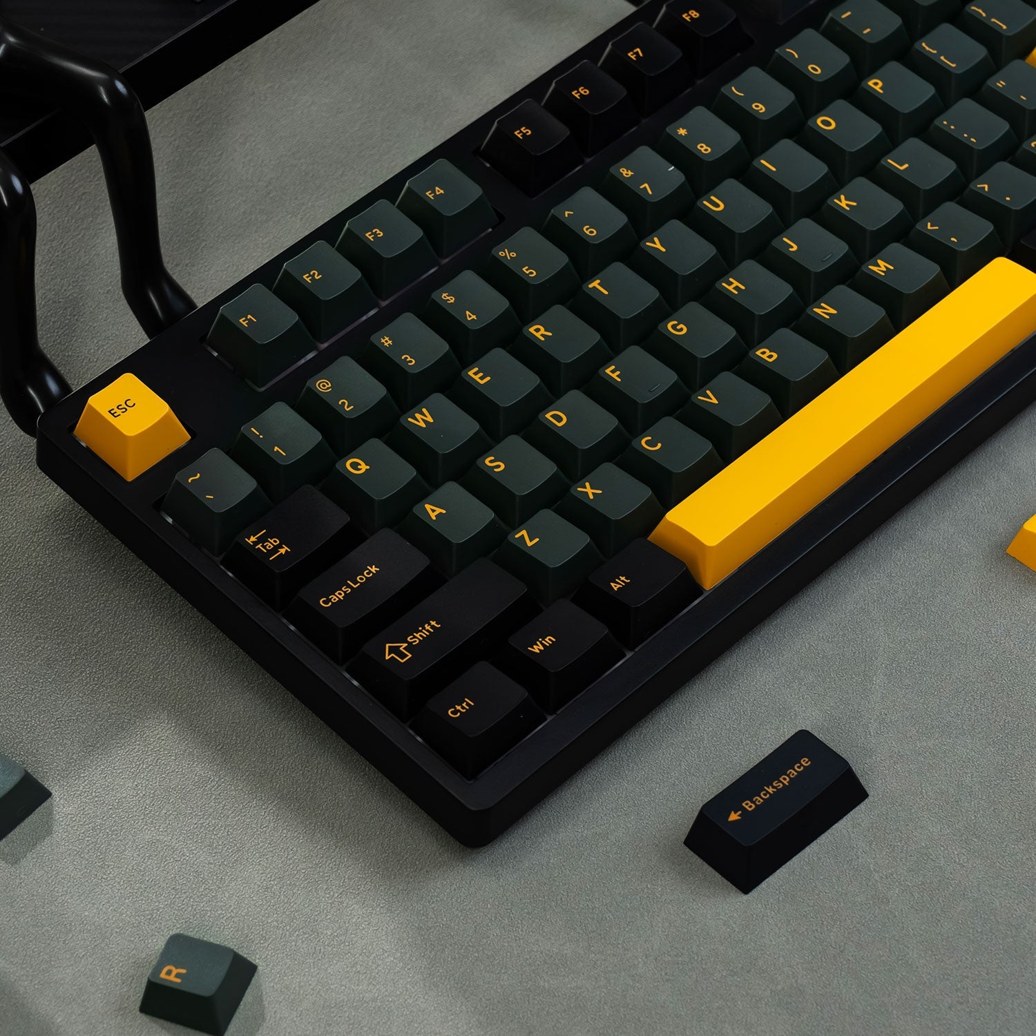 Akko-Black-Gold-3108v3-side-details