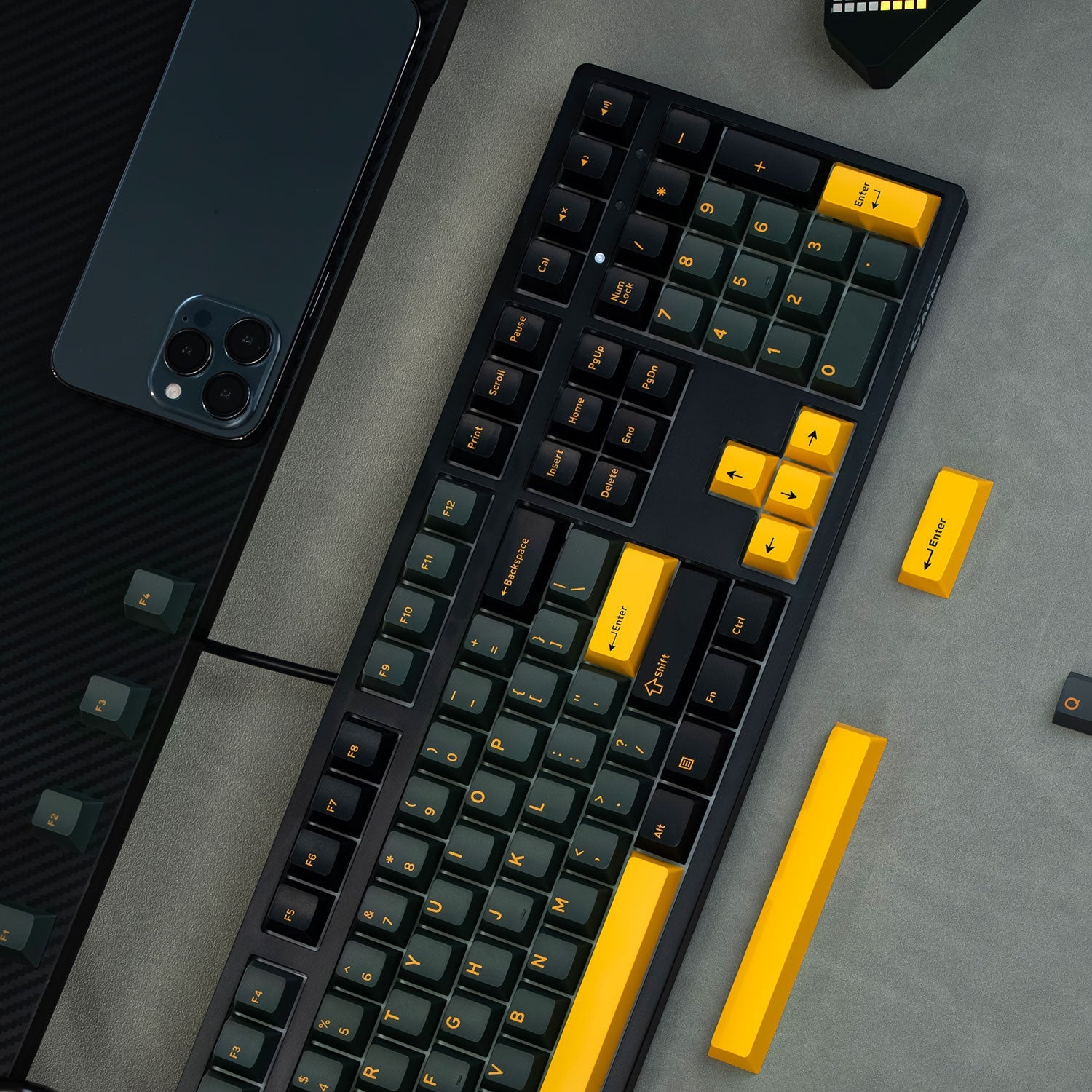 Akko-Black-Gold-3108v3-side-details