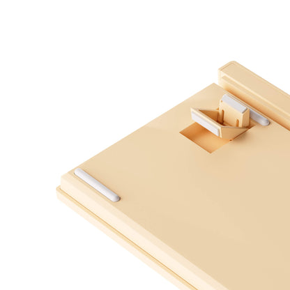 akko-mg108-bun-wonderland-details